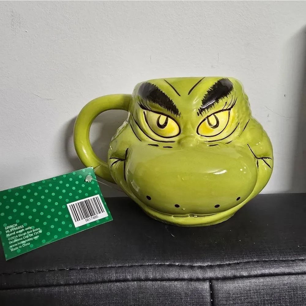 Dr Seuss Grinch Sculpted Ceramic Mug Bold And Bright Character Design Fan Gift